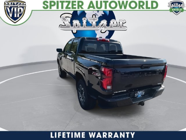 2026 Chevrolet Colorado photo 11 of 41