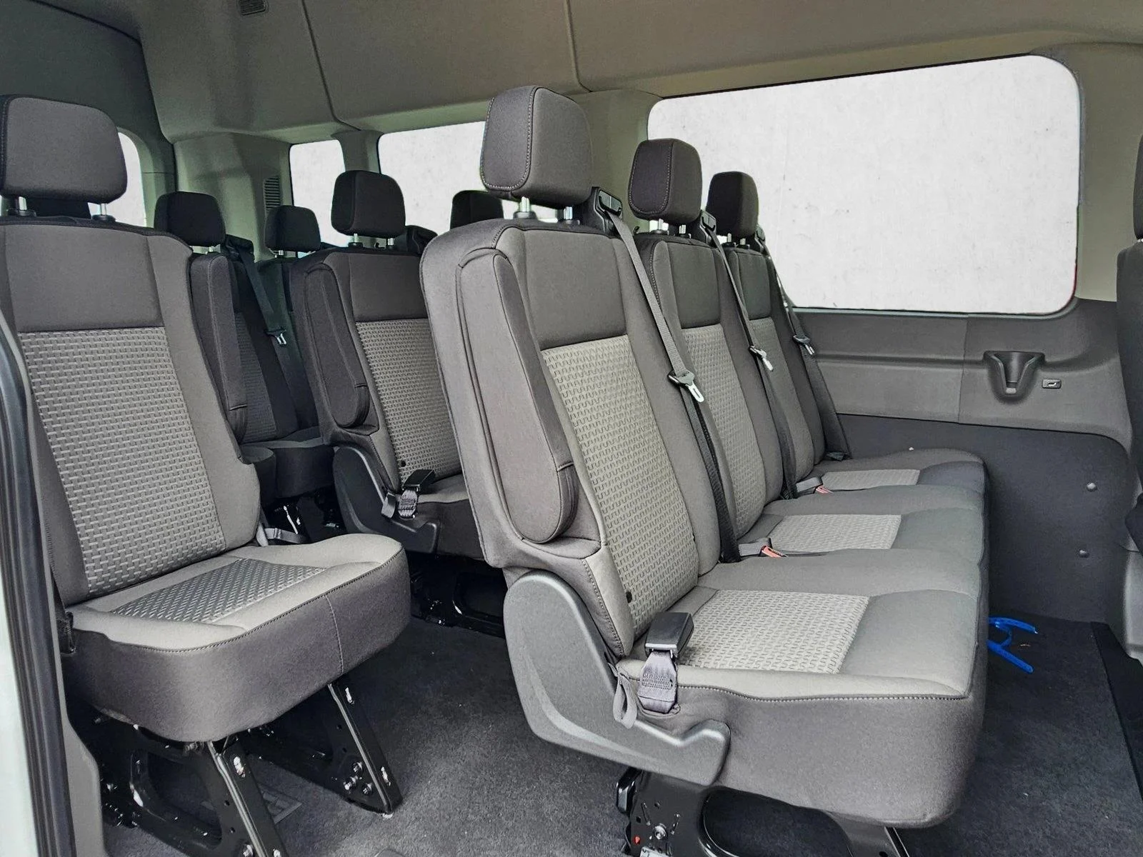 2025 Ford Transit Passenger Van XLT - Photo 23