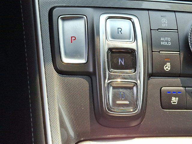 Used 2023 Shimmering Silver Hyundai Calligraphy image 16