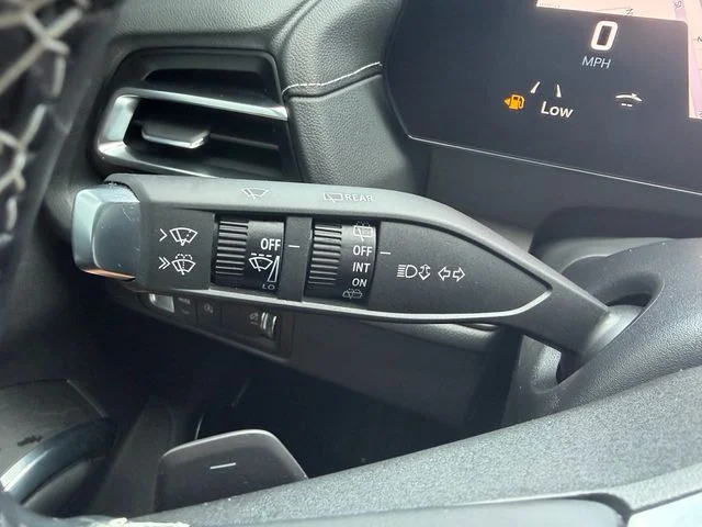 Used 2024 White Chevrolet LT image 27