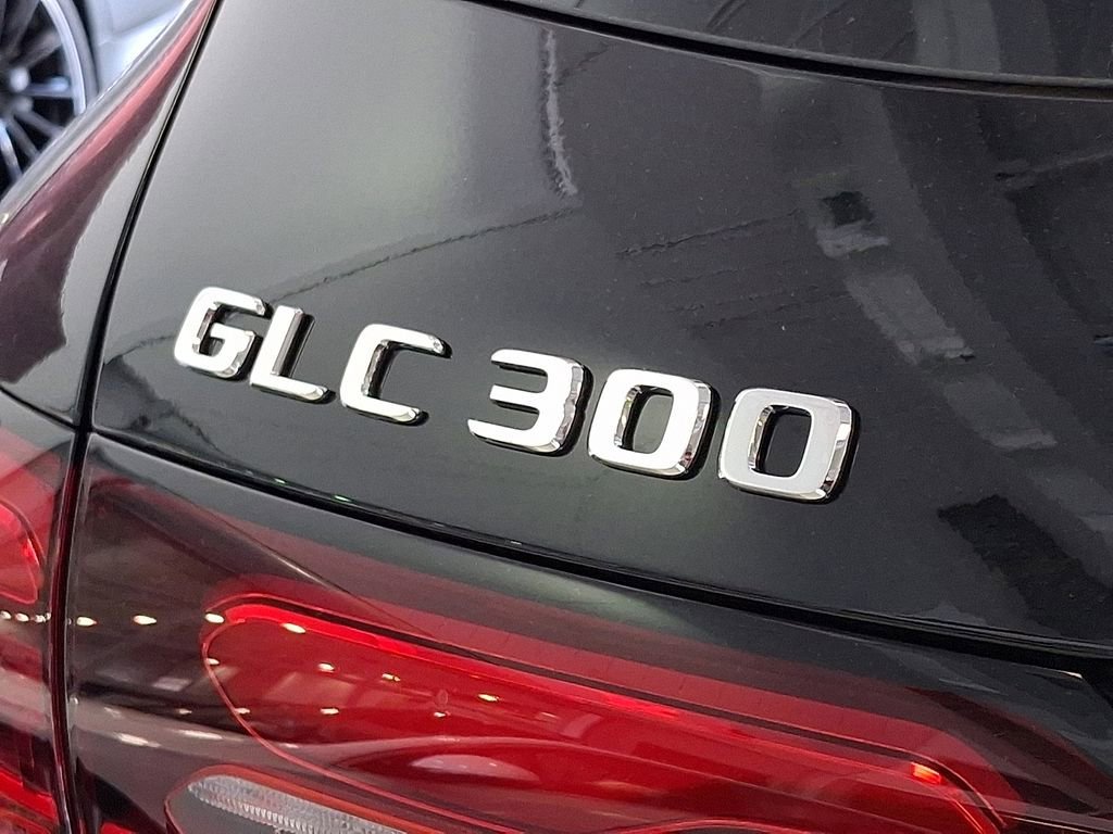 New 2026 Obsidian Black Metallic Mercedes-Benz GLC 300 image 56