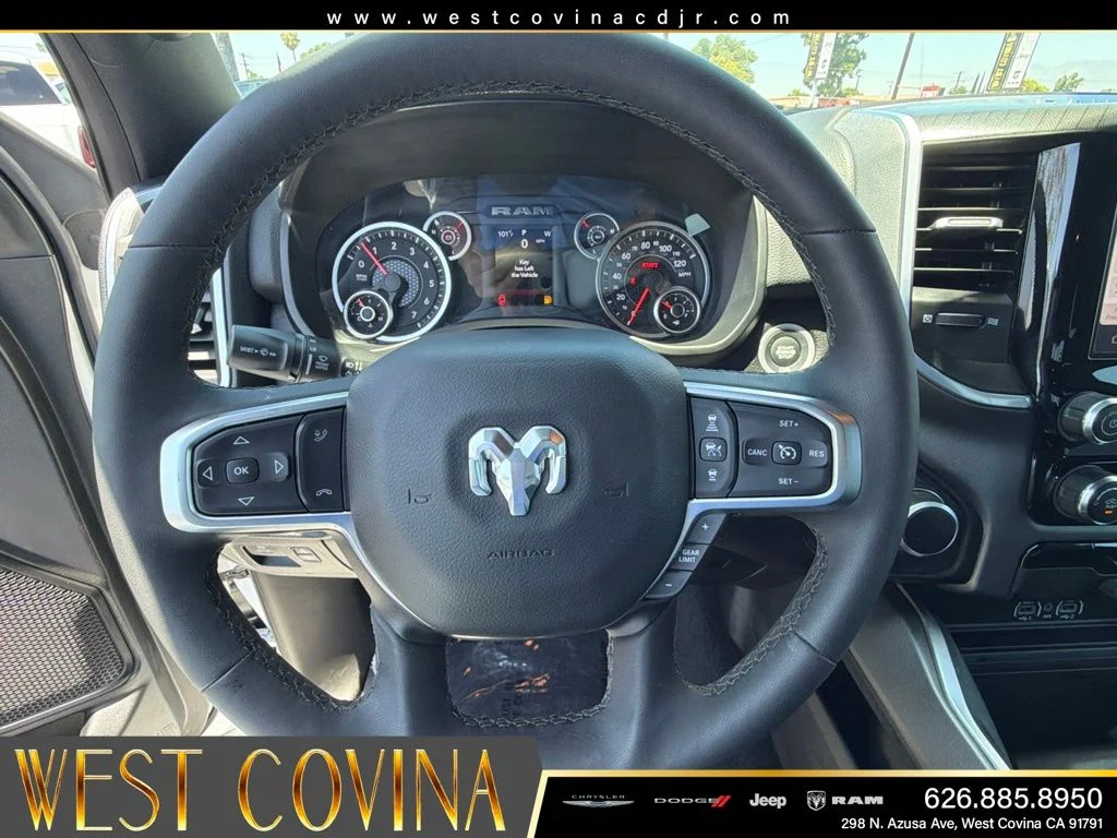 Used 2025 White Ram Big Horn/Lone Star image 26