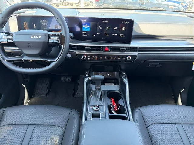 New 2026 Ivory Silver Kia S image 9