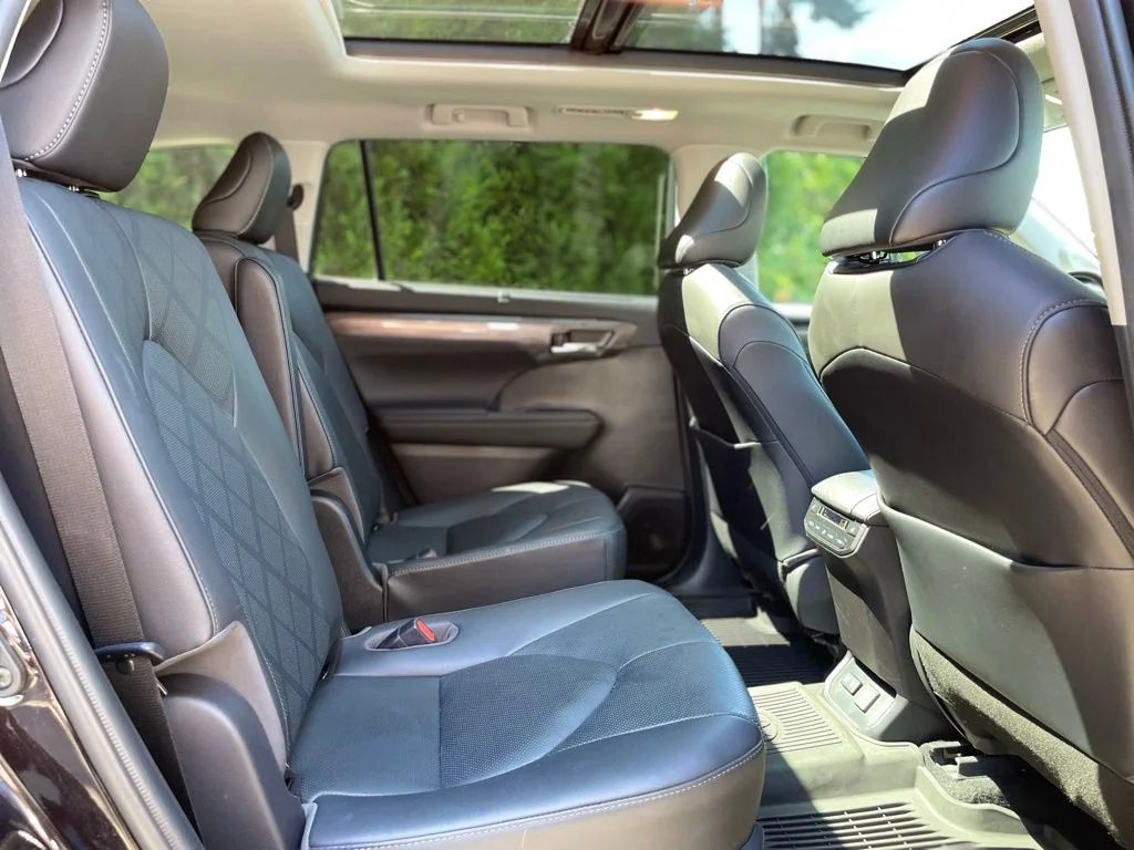 Used 2020 Amber Toyota Platinum image 20