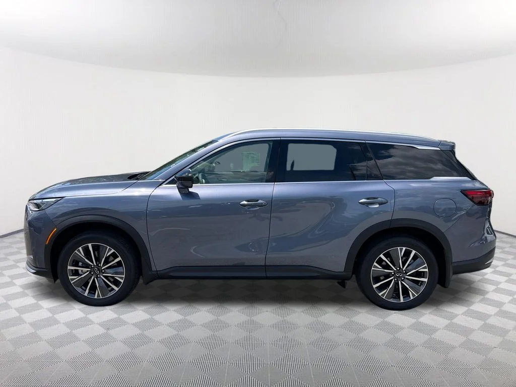 New 2027 MOONBOW BLUE INFINITI Luxe FWD image 8