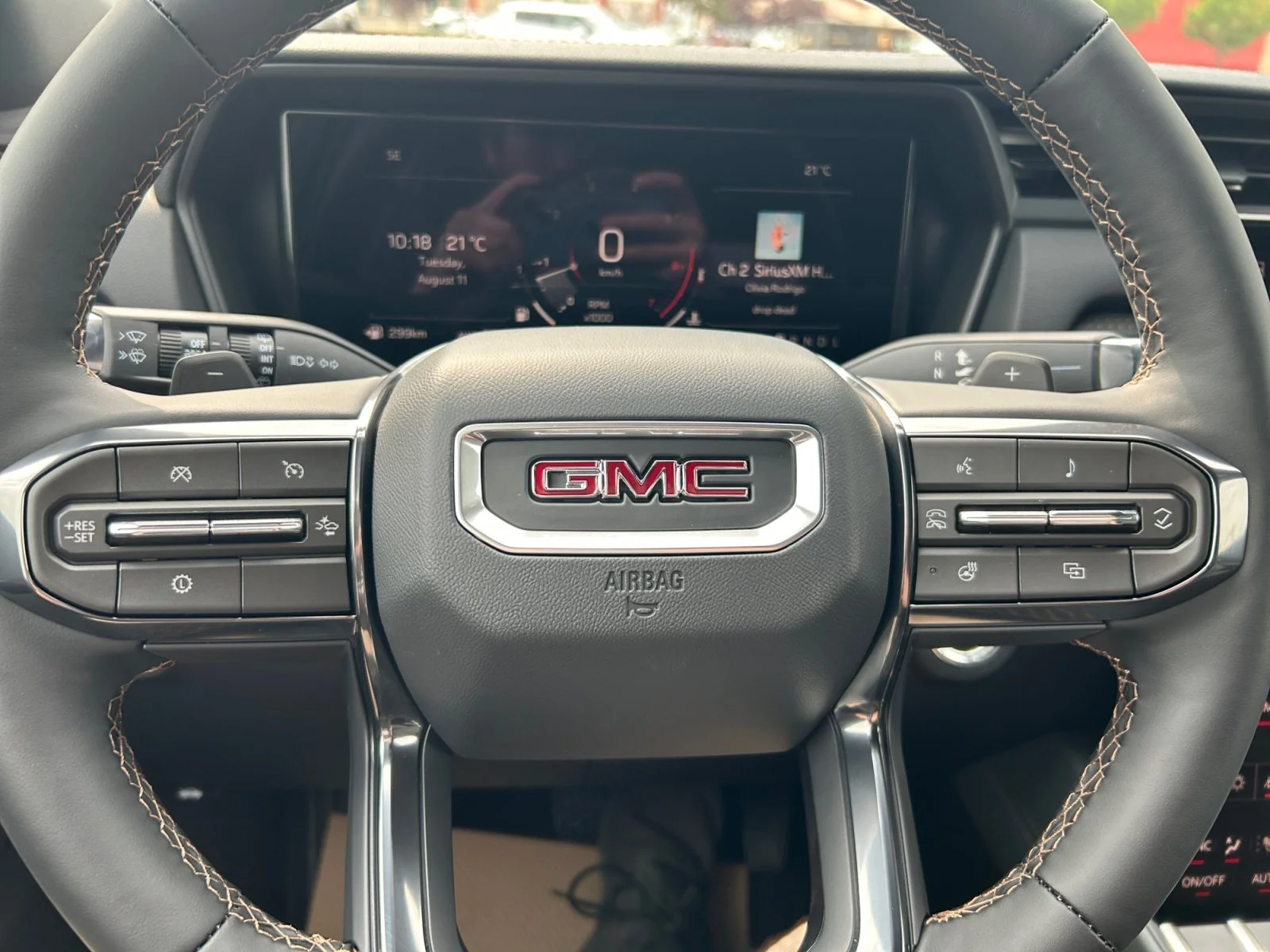 New 2027 Ebony Twilight Metallic GMC AWD AT4 image 21