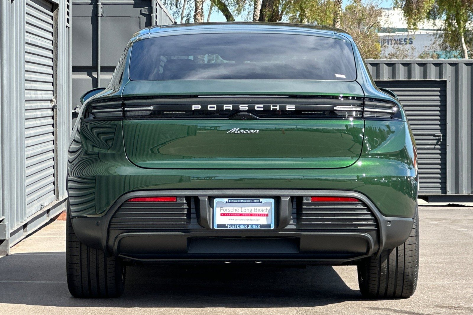 New 2026 Oak Green Metallic Neo Porsche Electric image 7