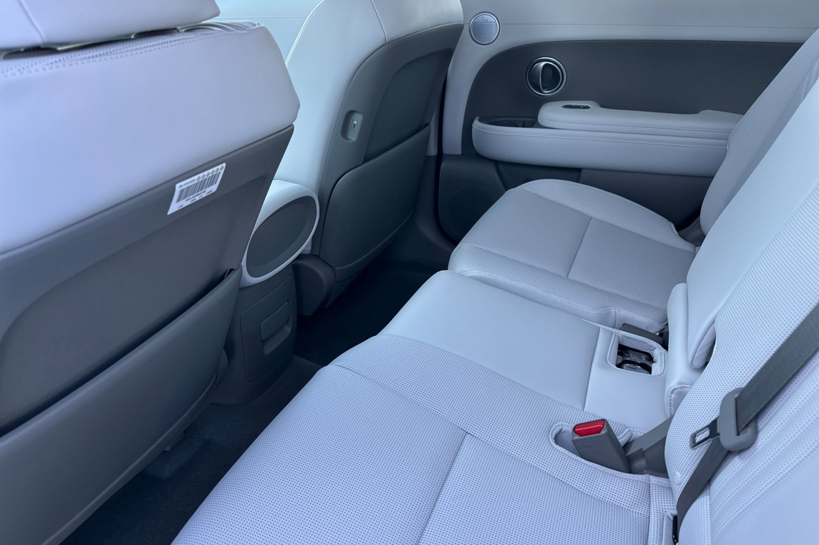 New 2026 Creamy White Pearl Hyundai SEL 8P image 12