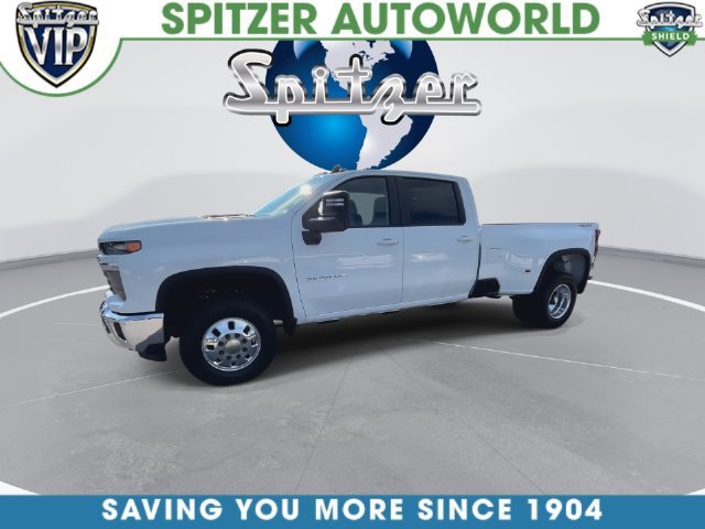 2026 Chevrolet Silverado 3500 HD photo 8 of 41