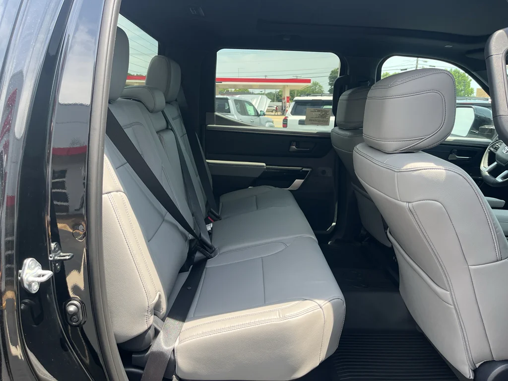 2026 Toyota Tundra Limited - Photo 20