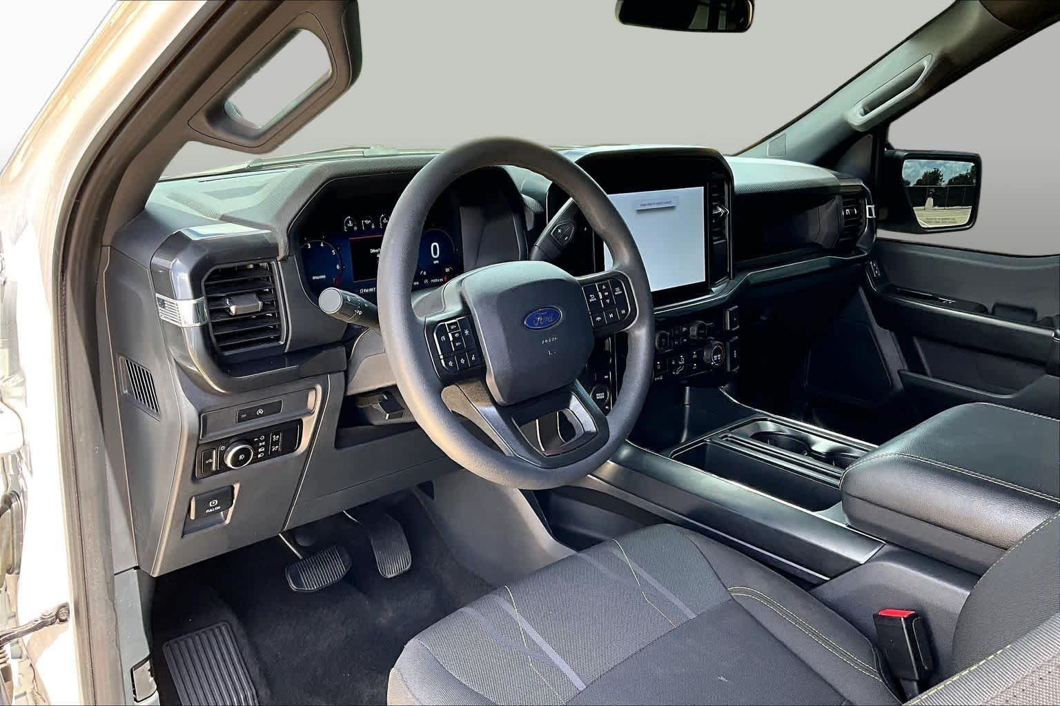 Used 2025 Oxford White Ford STX image 18