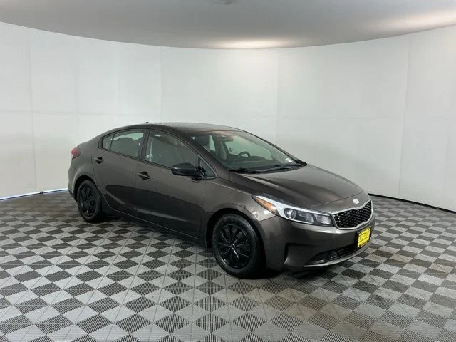 Used 2018 Silver Kia LX image 3