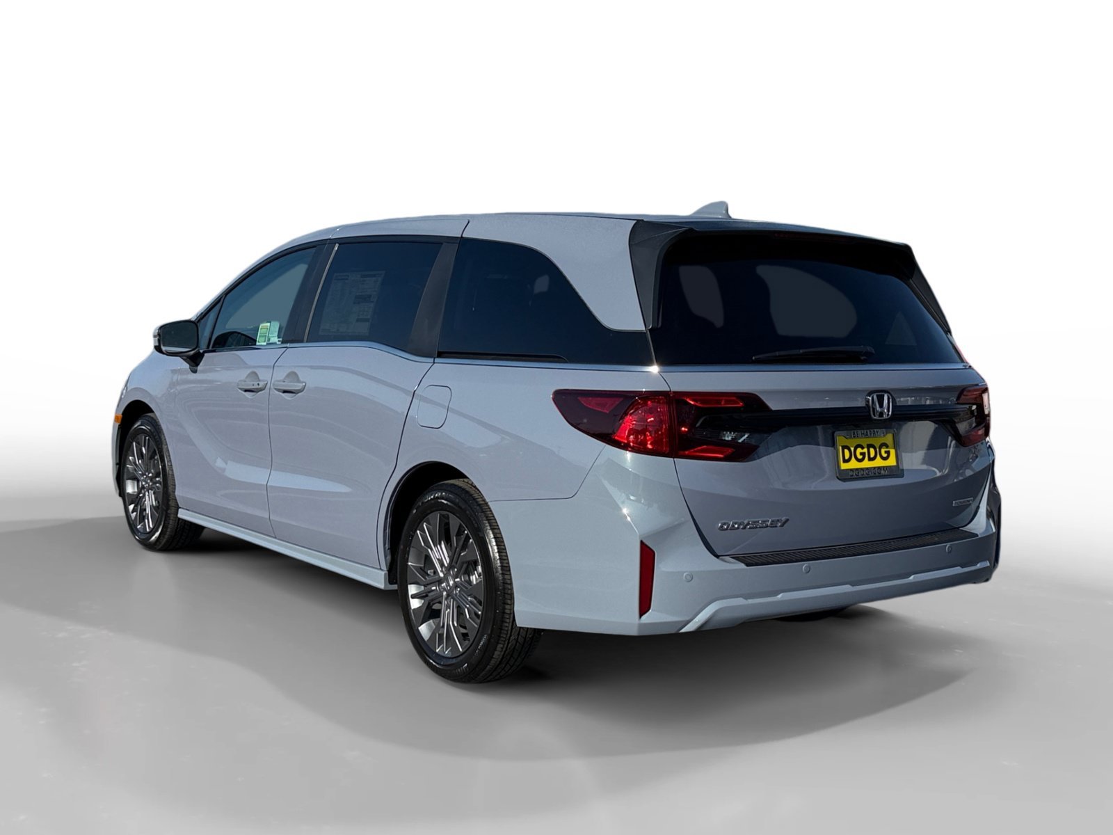 New 2027 Sonic Gray Pearl Honda Touring image 3