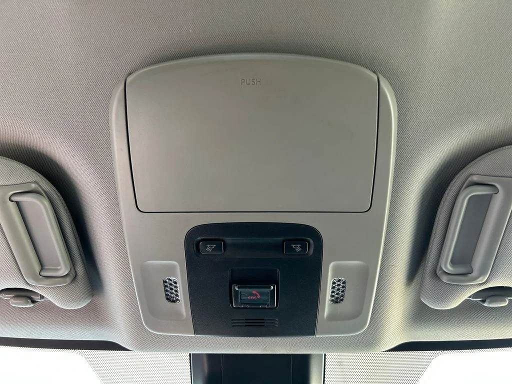 Used 2022 Black Toyota SE image 18