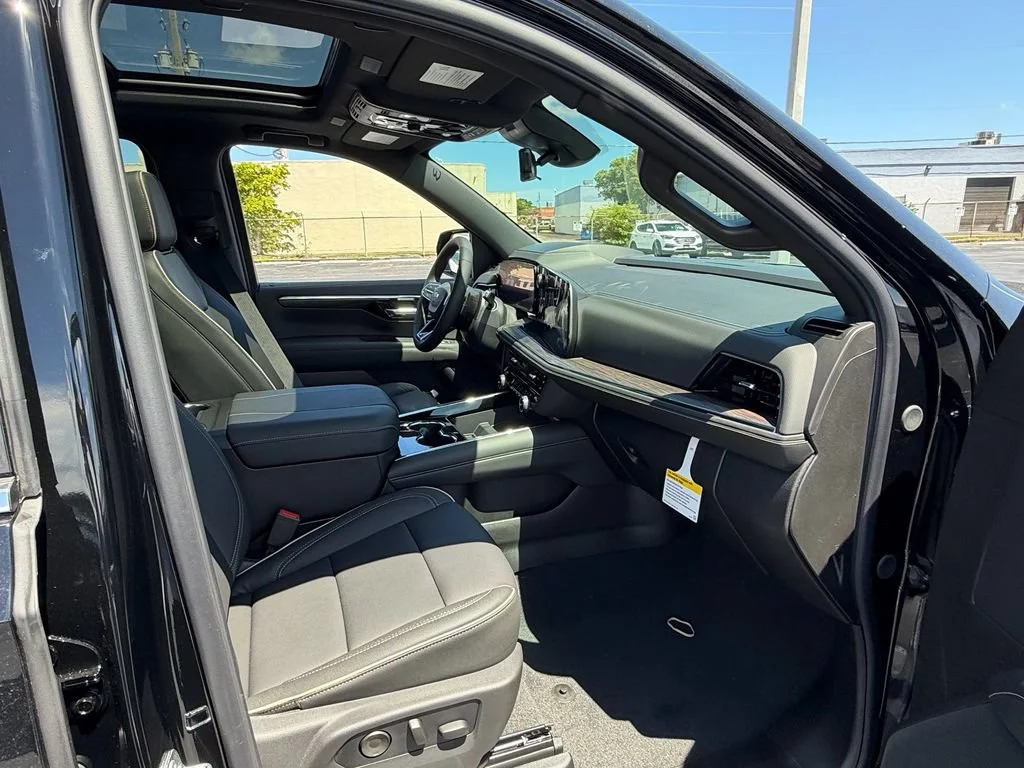New 2026 Black Chevrolet Premier image 17