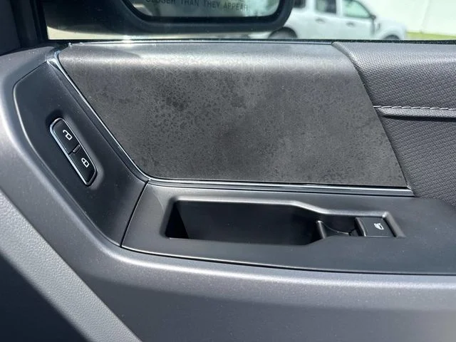 New 2026 Carbonized Gray Metallic Ford XLT image 30