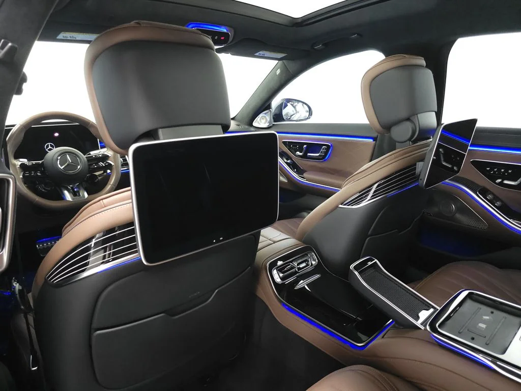 Used 2024 MANUFAKTUR Graphite Gray Magno Mercedes-Benz S 63 E AMG® image 31