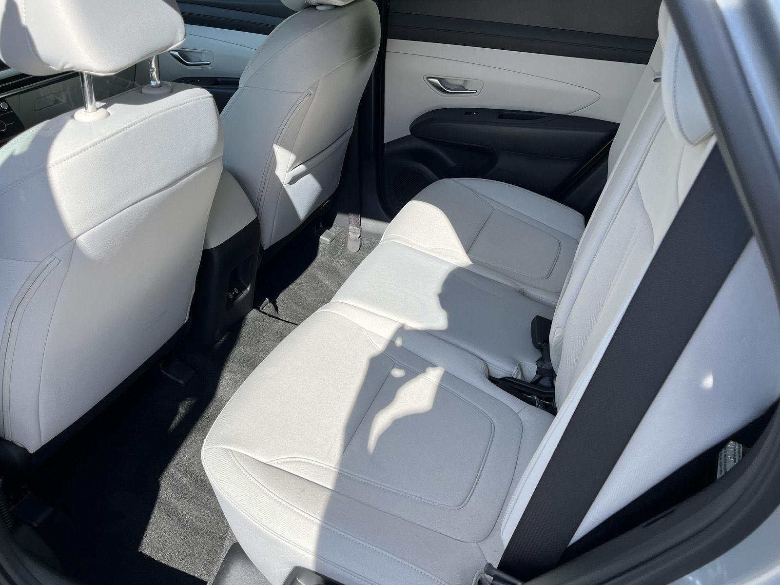 Used 2025 Shimmering Silver Hyundai SE image 14