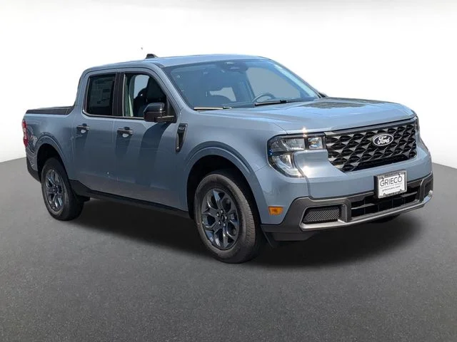 New 2026 Azure Gray Metallic Tri-Coat Ford XLT image 1