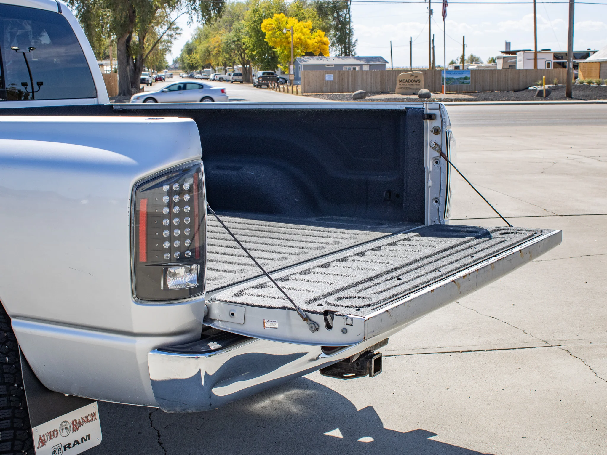Used 2007  Dodge SLT image 9