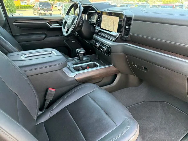 Used 2022 Silver GMC SLT image 24