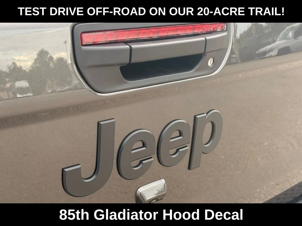 New 2026 Granite Crystal Metallic Clear-Coat Exterior Paint Jeep 85th Anniversary Edition image 36