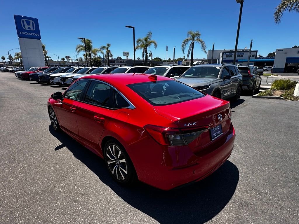 Used 2024  Honda EX image 6