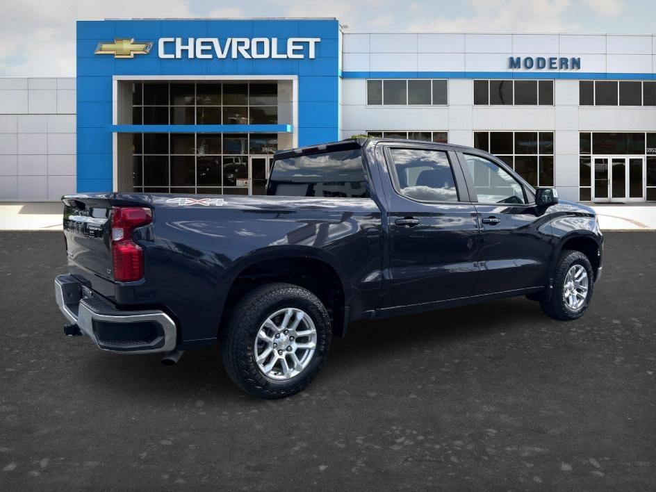 Used 2023 Dark Ash Metallic Chevrolet LT image 5