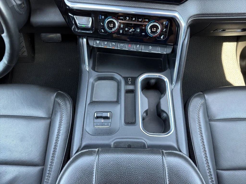 Used 2024 Silver GMC Denali image 15