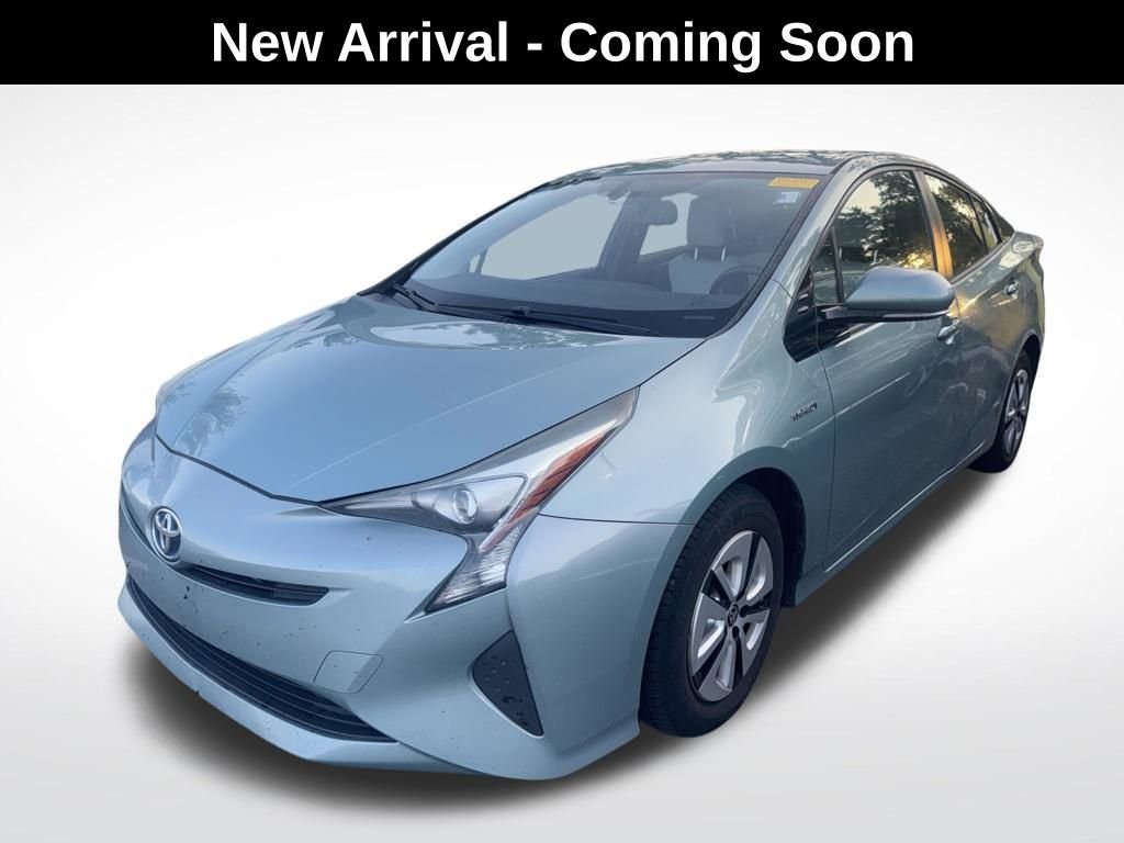2016 Toyota Prius Four's photo