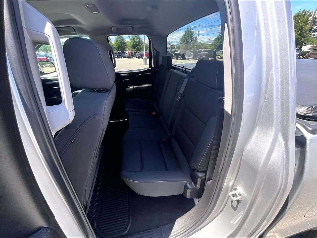 Used 2018 Silver Chevrolet LT image 15