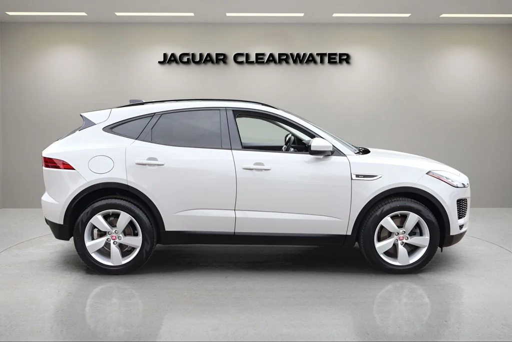 Used 2019 Gray Jaguar SE image 6