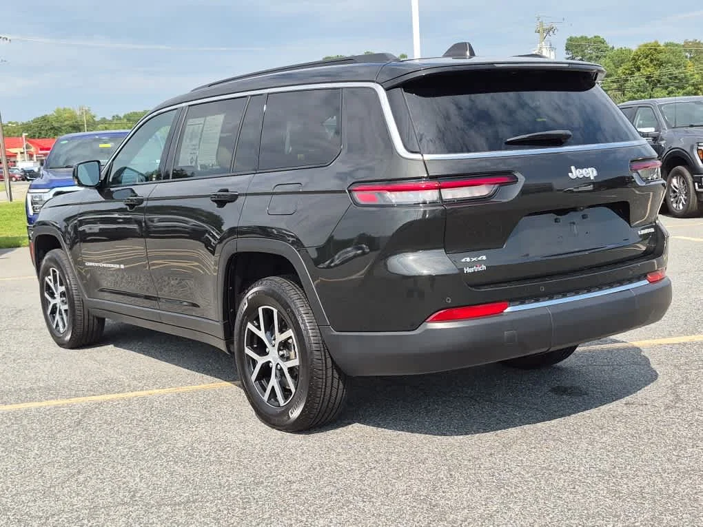 Certified Used 2024 Rocky Mountain Pearlcoat Jeep Limited image 4