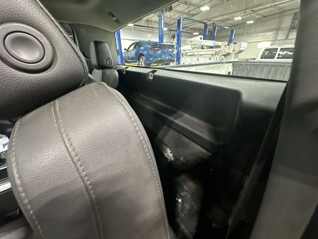 Used 2019 Summit White Chevrolet WT image 30