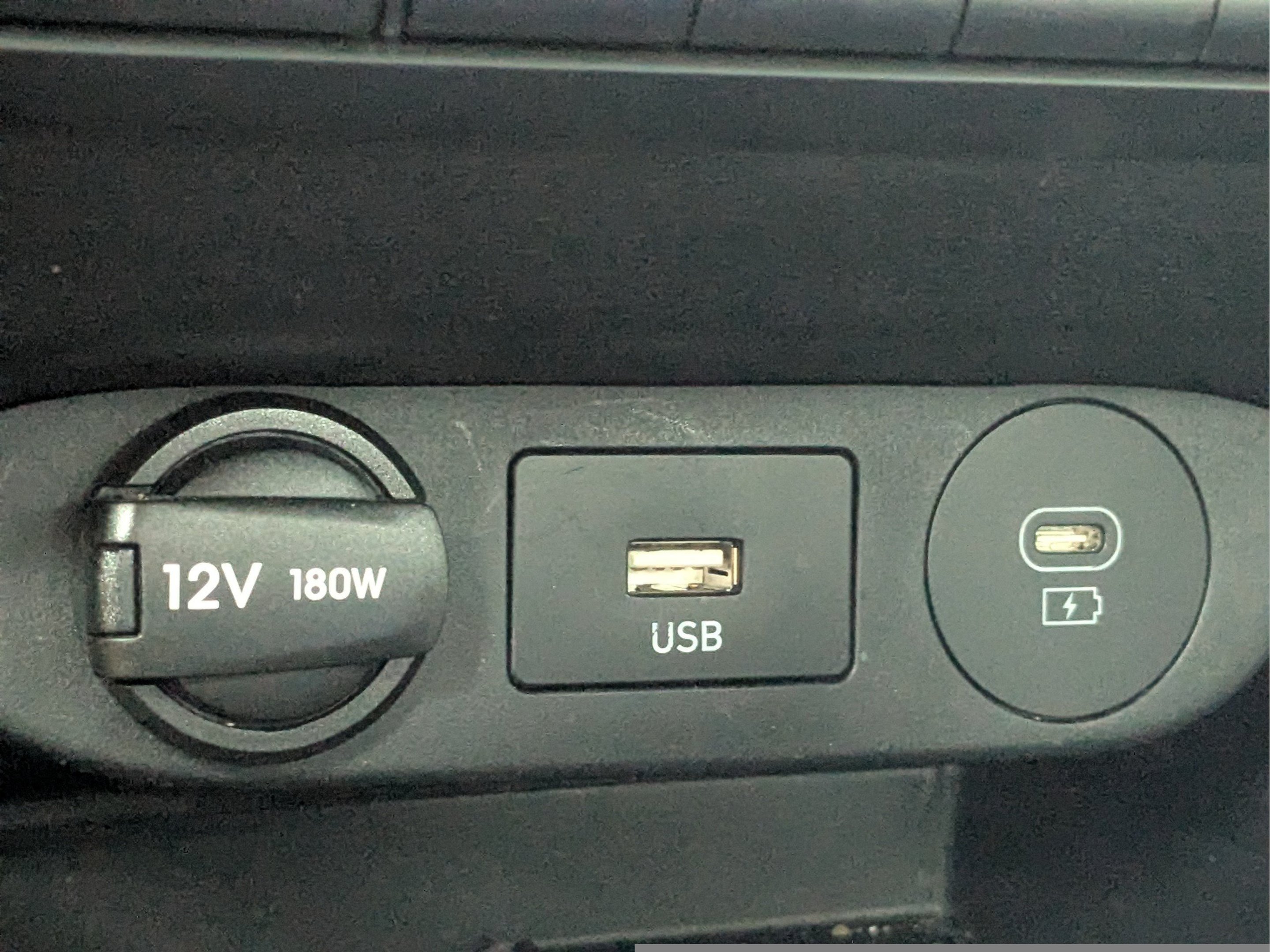 2024 Hyundai Elantra SEL - Photo 17