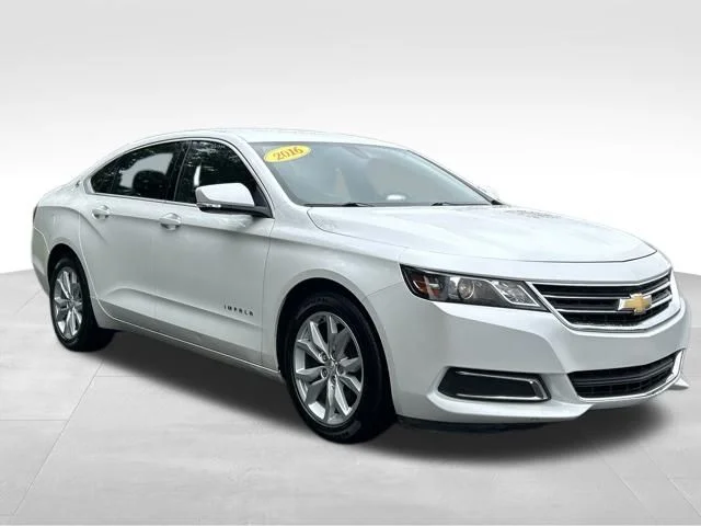 Used 2016 Beige Chevrolet LT image 7