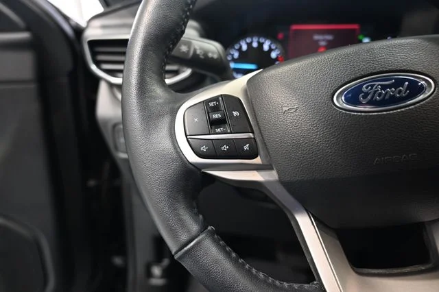 Used 2022 Black Ford XLT image 24