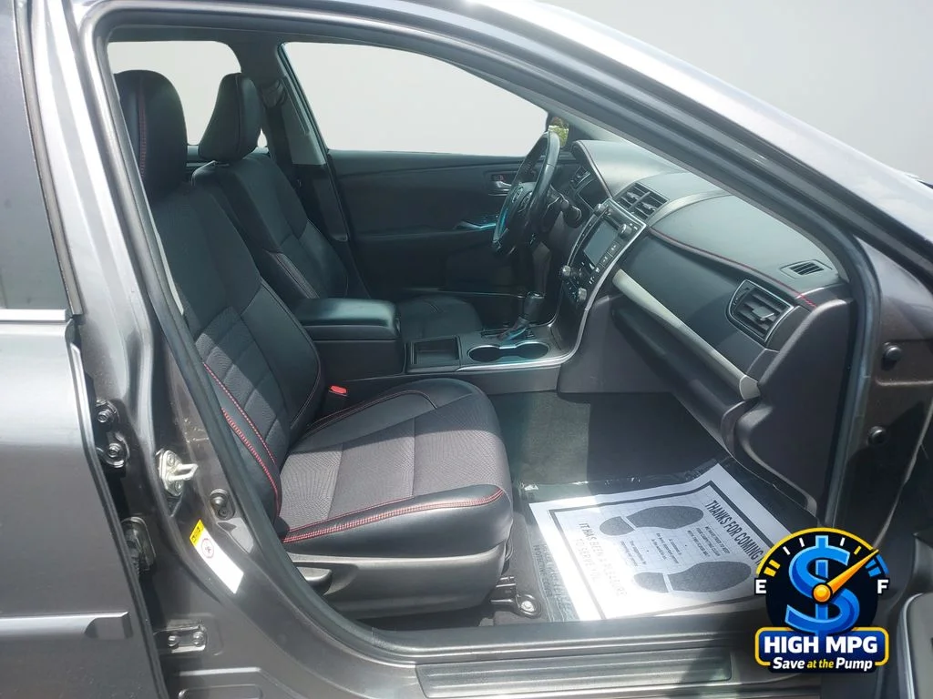 Used 2016 Gray Toyota SE image 22