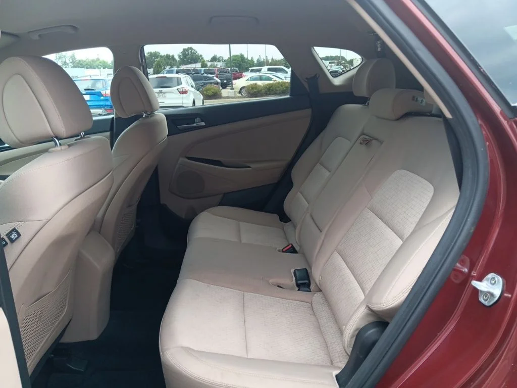 Used 2016 Ruby Wine Hyundai Sport image 33