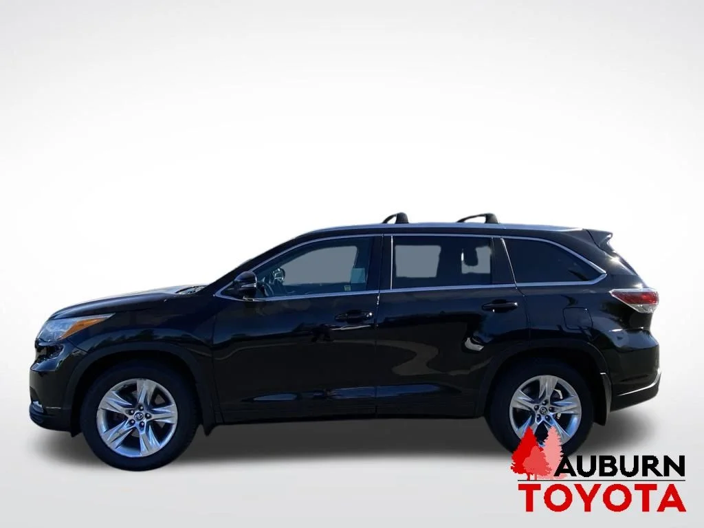 Used 2016 Midnight Black Metallic Toyota Limited image 4