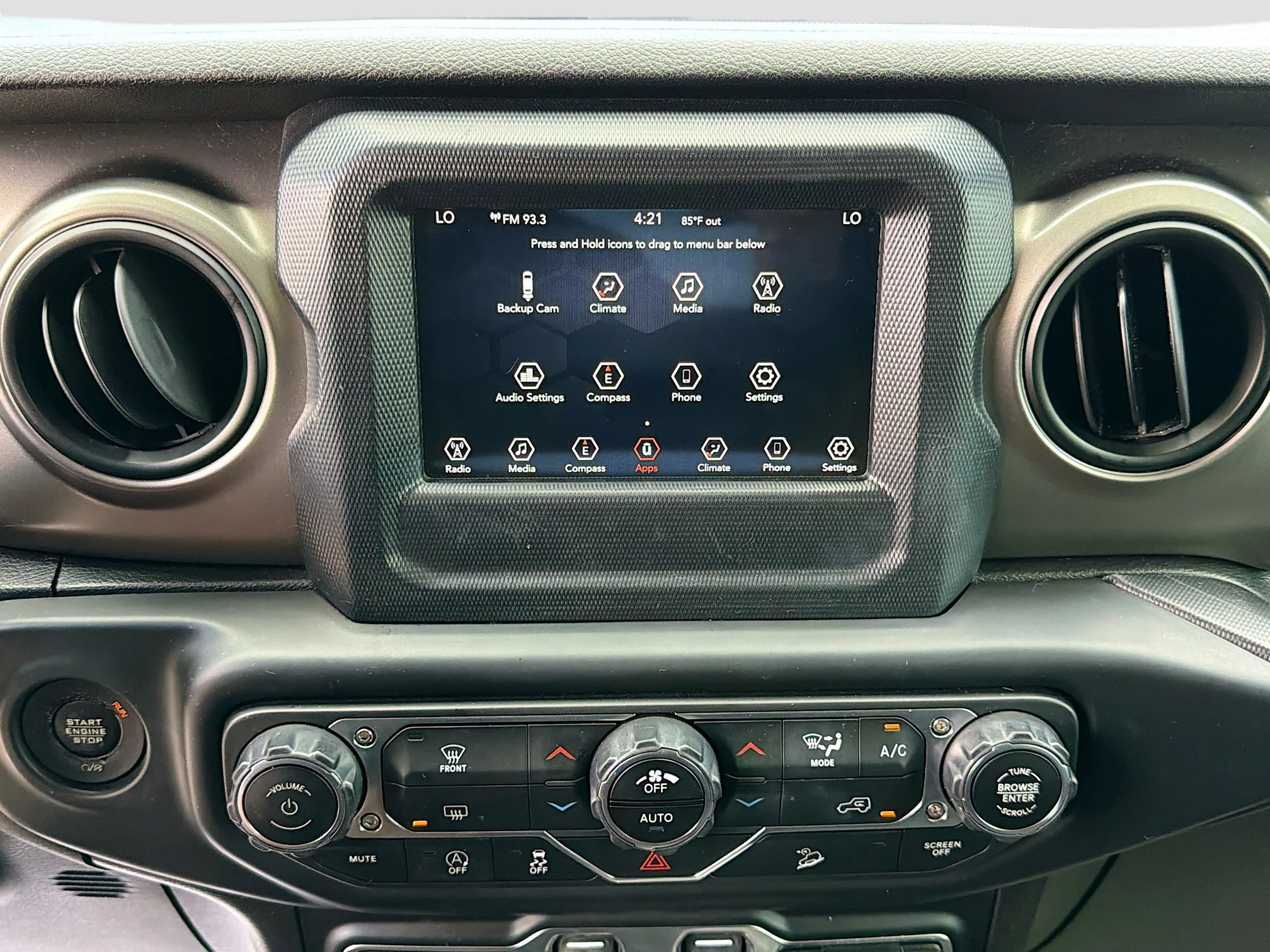 Used 2019 Black Clearcoat Jeep Sport S image 28