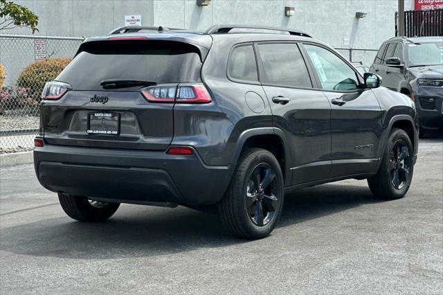 New 2023 Granite Crystal Metallic Clear-Coat Exterior Paint Jeep Altitude Lux image 4