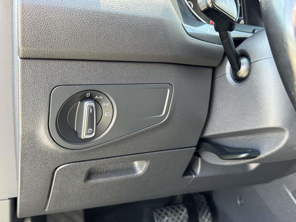2018 Volkswagen Tiguan SE - Photo 28