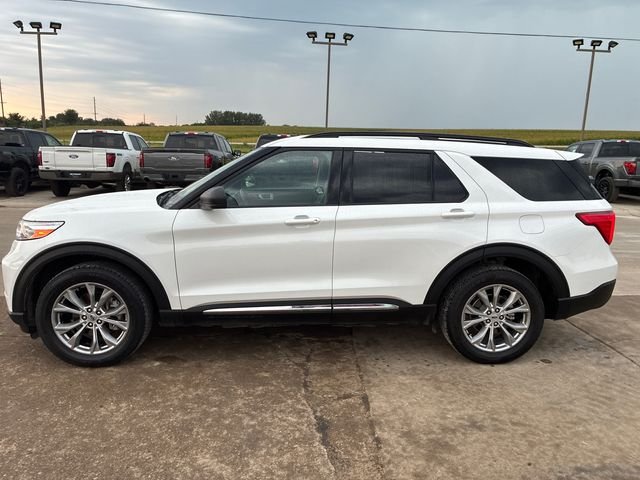 Used 2024 White Ford XLT image 9