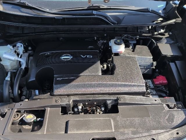Used 2023 Blue Nissan SL image 19