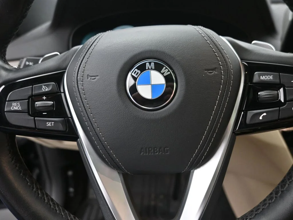 Used 2019 Black BMW 640 Gran Turismo i xDrive image 19