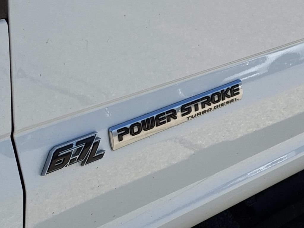 Used 2022 White Ford Lariat image 18