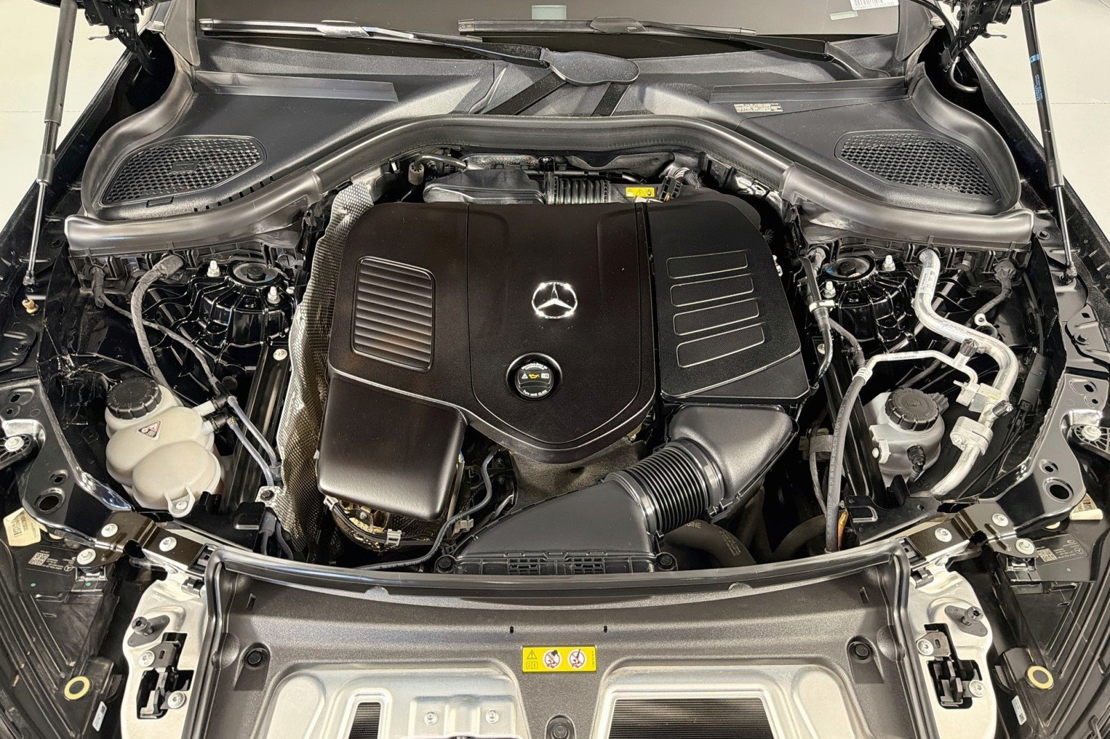 Used 2023 Black Mercedes-Benz 300 image 10