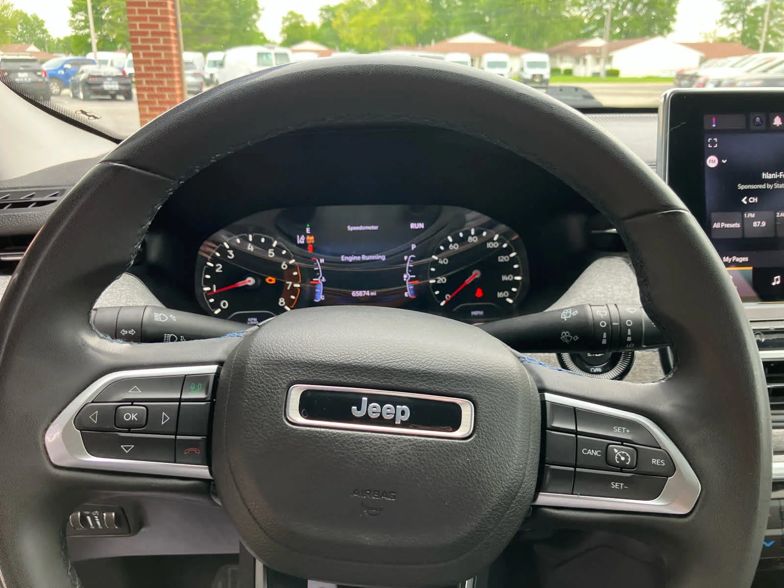 Used 2022 Billet Silver Clearcoat Metallic Jeep Latitude image 12