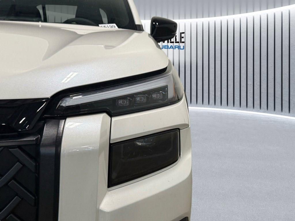 New 2026 CRYSTAL WHITE PEARL Subaru Limited XT image 18